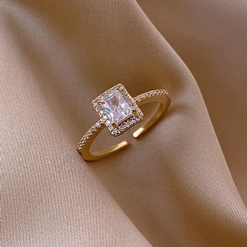 Anillo Diamante Cuadrado (Ajustable) - Prestige Joyería